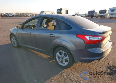 2014 Ford Focus Se z USA, uszkodzony, nr VIN 1FADP3F28EL418714